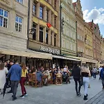 Rynek Pod Fredra Apartmán *
