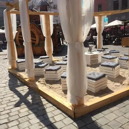 Lägenhet Rynek Pod Fredra Wrocław