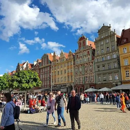 Rynek Pod Fredra * ורוצלב