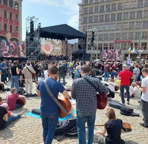 Rynek Pod Fredra * Vratislav